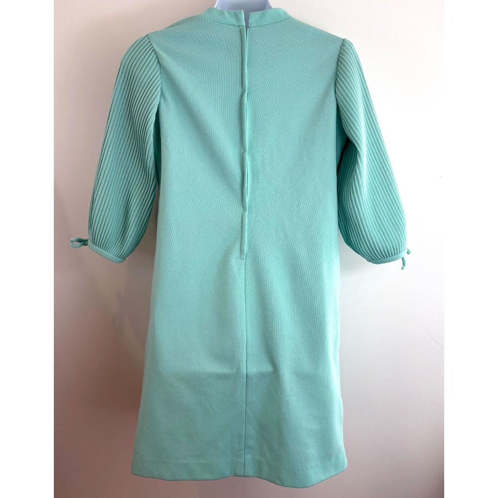 Vintage ILGWU Mod Shift Dress Womens Seafoam Green 3/4 Sleeve Mock Neck Retro - Picture 2 of 5